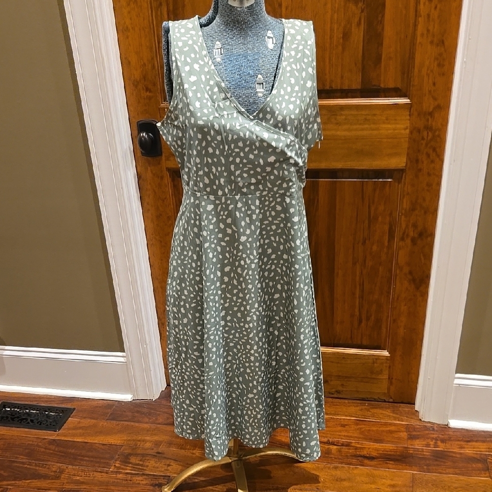 Green Asymmetrical Sleeveless Wrap Sundress